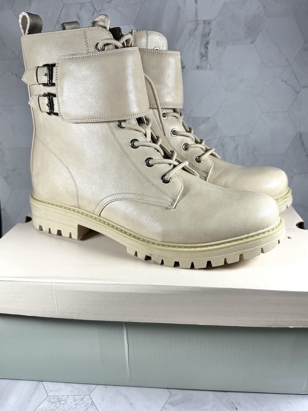 Sonoma Goods For Life Zoie Bone (Beige) Zip Tie Women's Combat Boots Size 11